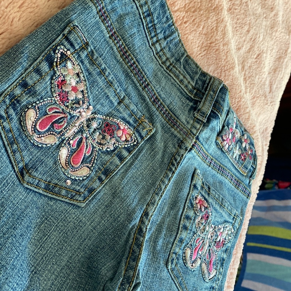 Girls butterfly pocket jeans
